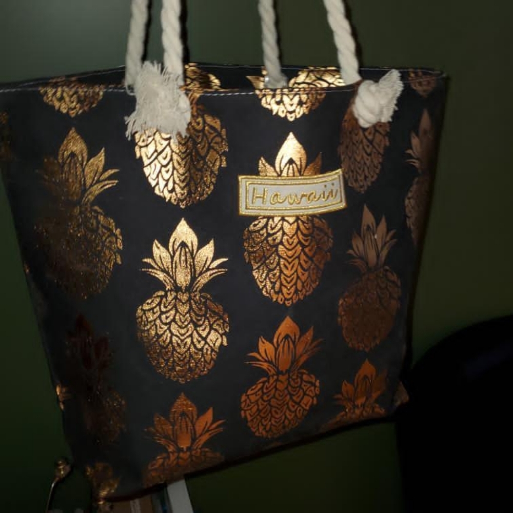 Large Hawaii Pineapple Tote Bag - NEW